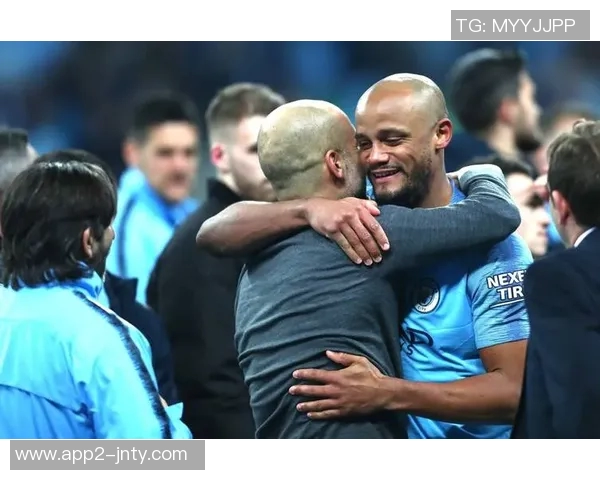 孔帕尼谈乌尔比希向传奇门将学习明日再讨论磁卡离队事宜