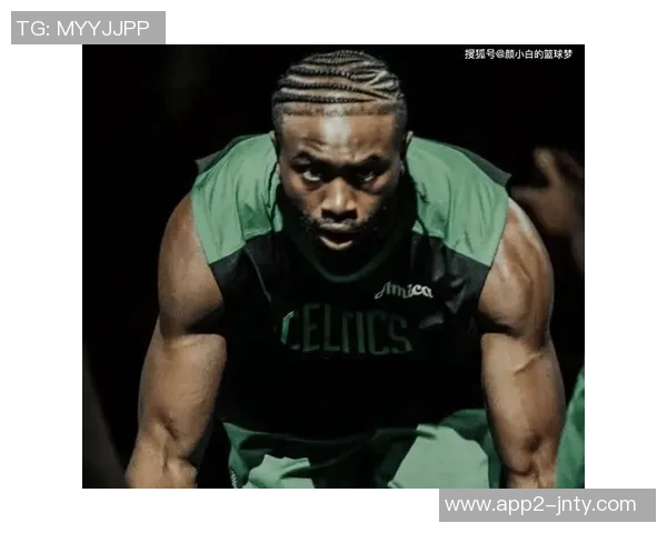 新的受害者曝光杰伦布朗发际线粉再引热议霍兰肩膀黑色伤痕引关注